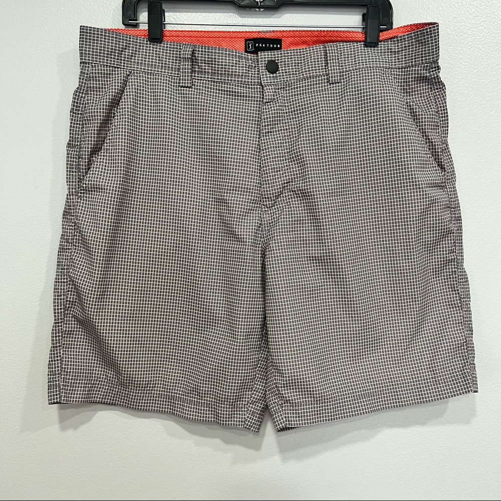 PGatour men golf plaid shorts size 36